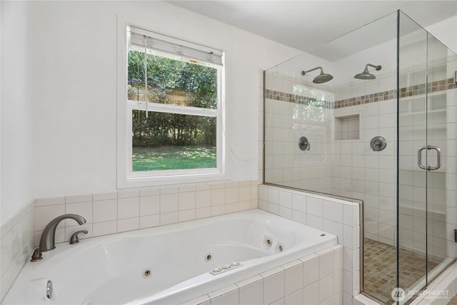 28601 SE 225th Street, Maple Valley, WA 98038
