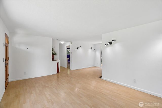 28601 SE 225th Street, Maple Valley, WA 98038