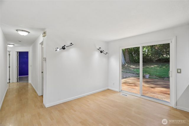 28601 SE 225th Street, Maple Valley, WA 98038