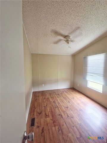 4438 County Road 3220, Kempner, TX 76539