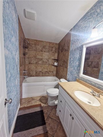 4438 County Road 3220, Kempner, TX 76539