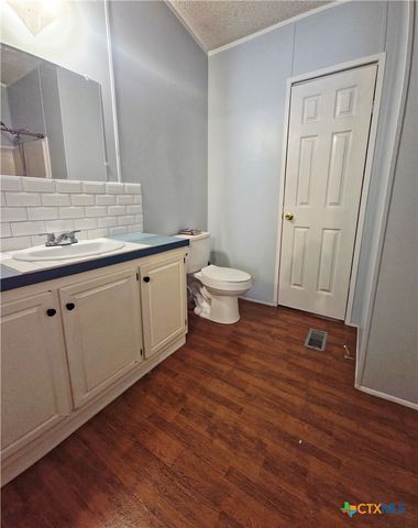 4438 County Road 3220, Kempner, TX 76539