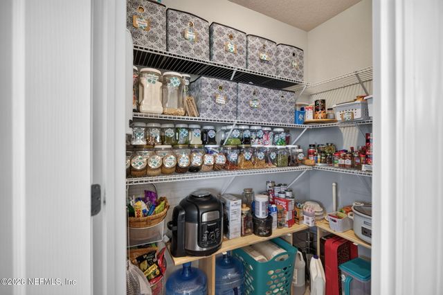 11614 LAKE CHUB Drive, Jacksonville, FL 32226