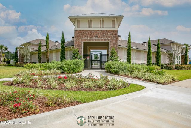 11614 LAKE CHUB Drive, Jacksonville, FL 32226