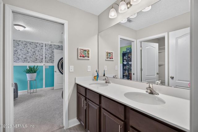 11614 LAKE CHUB Drive, Jacksonville, FL 32226