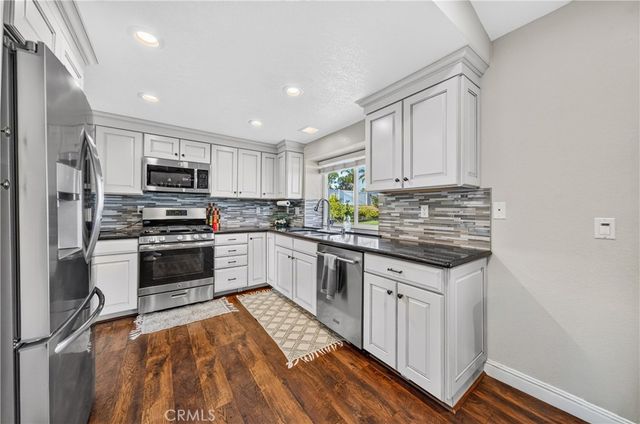 34740 Jennifer, Wildomar, CA 92595