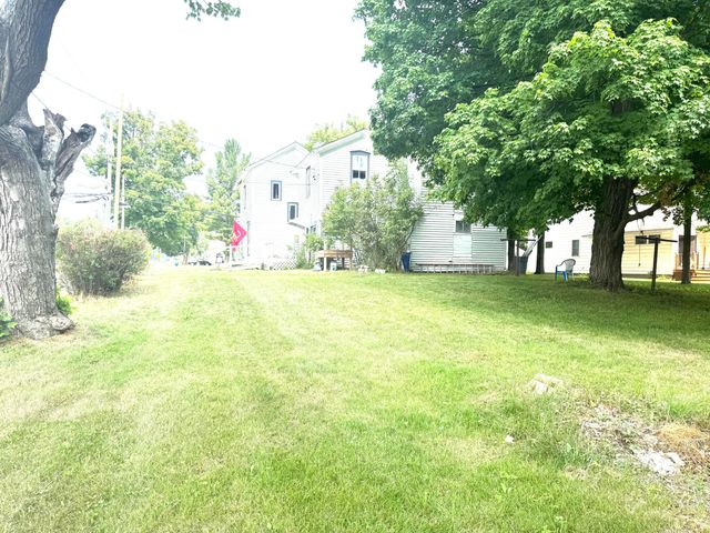 313 W 6th Street, Evart, MI 49631