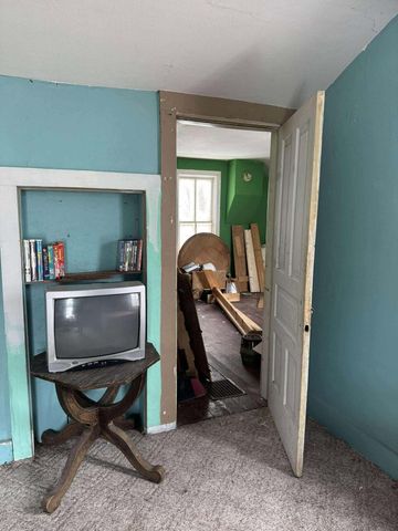 313 W 6th Street, Evart, MI 49631