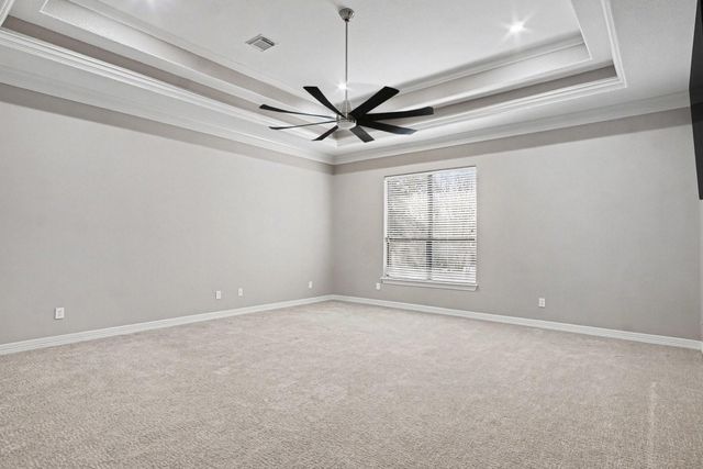 15569 Crown Oaks Drive, Montgomery, TX 77316