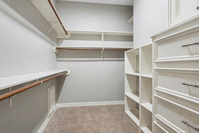 15569 Crown Oaks Drive, Montgomery, TX 77316