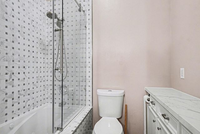 15569 Crown Oaks Drive, Montgomery, TX 77316