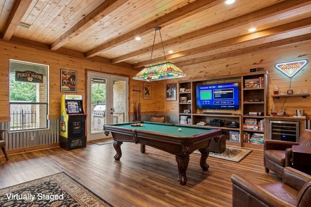 15569 Crown Oaks Drive, Montgomery, TX 77316