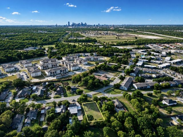 3348 E Overton Road, Dallas, TX 75216