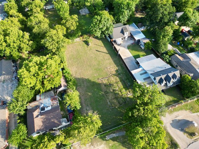 3348 E Overton Road, Dallas, TX 75216