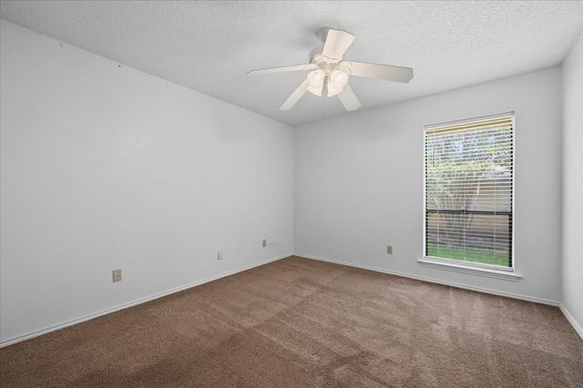 4537 Foxfire Way, Fort Worth, TX 76133