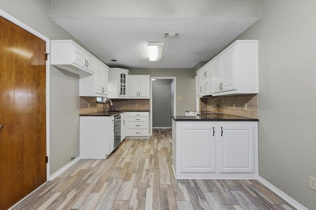 4537 Foxfire Way, Fort Worth, TX 76133