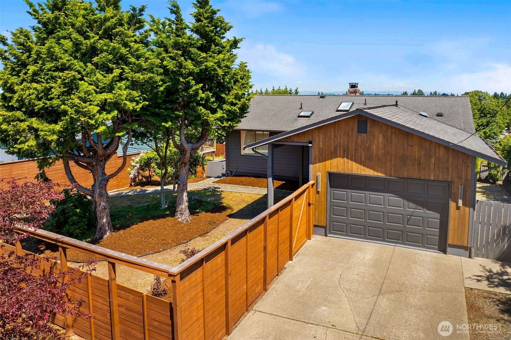4101 N Vassault Street, Tacoma, WA 98407