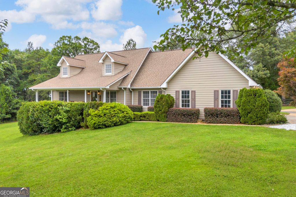 2570 Castleberry Bridge Road, Dawsonville, GA 30534