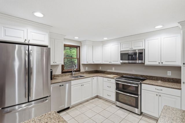 10 Beaver Brook Road, Littleton, MA 01460