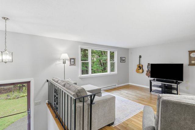 10 Beaver Brook Road, Littleton, MA 01460