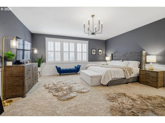 2255 Crestview Dr, West Linn, OR 97068