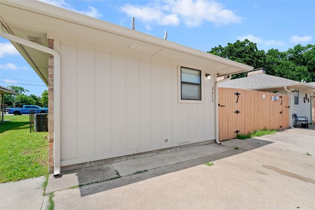 2848 Edd Road, Dallas, TX 75253