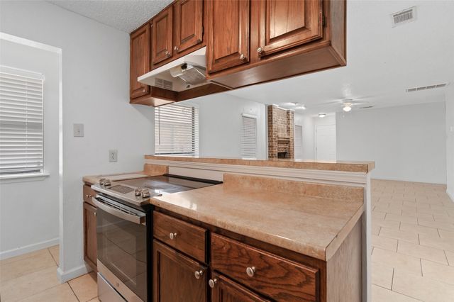 2848 Edd Road, Dallas, TX 75253