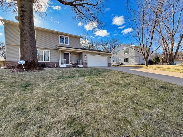 4604 30th Avenue Court, Rock Island, IL 60201