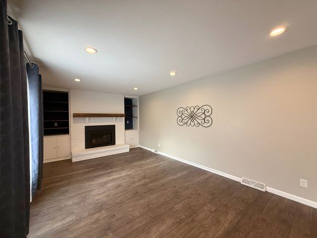 4604 30th Avenue Court, Rock Island, IL 60201