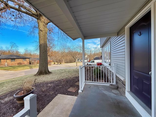 4604 30th Avenue Court, Rock Island, IL 60201