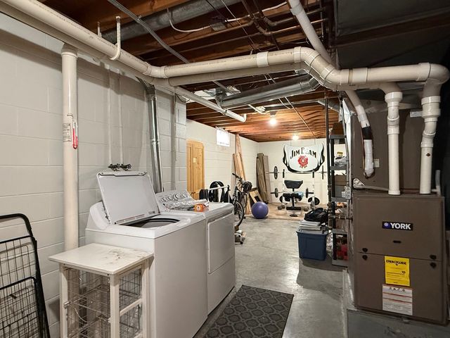 4604 30th Avenue Court, Rock Island, IL 60201