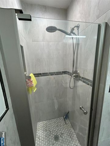 517 Windsor Drive 517, Palisades Park, NJ 07650