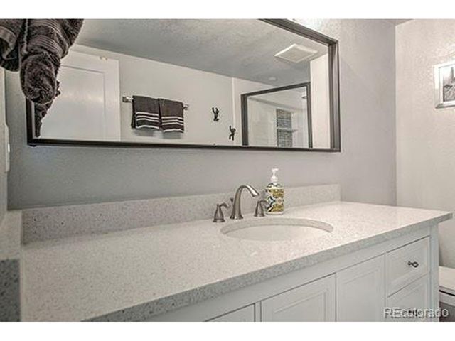 200 Granite St 1-211, Frisco, CO 80443