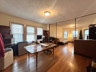 67 Euston Rd 3, Boston, MA 02135