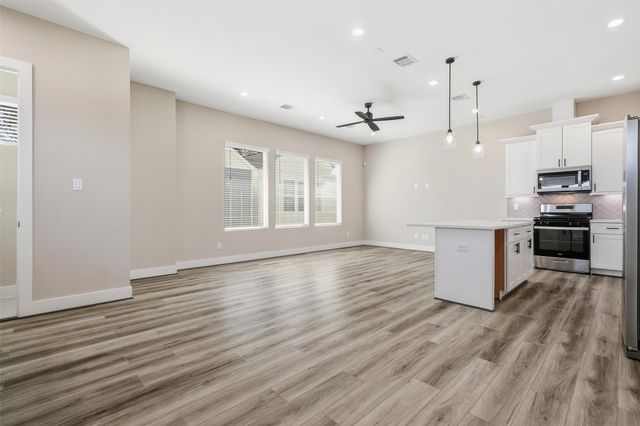 9 Wellford Street F, Houston, TX 77022