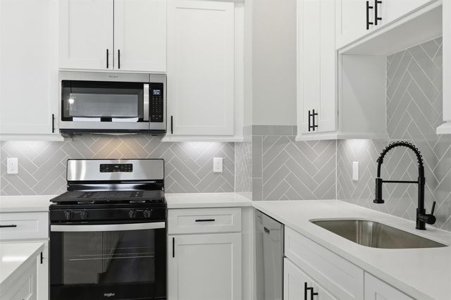 9 Wellford Street F, Houston, TX 77022