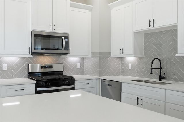 9 Wellford Street F, Houston, TX 77022