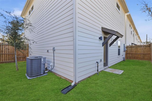 9 Wellford Street F, Houston, TX 77022