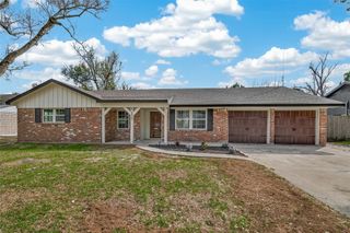 9623 Meadowglen Lane, Houston, TX 77063