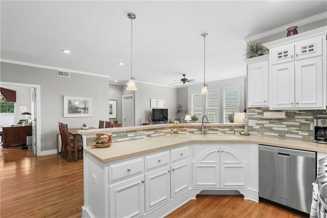 11575 S Bell Court Drive 103, Olathe, KS 66061