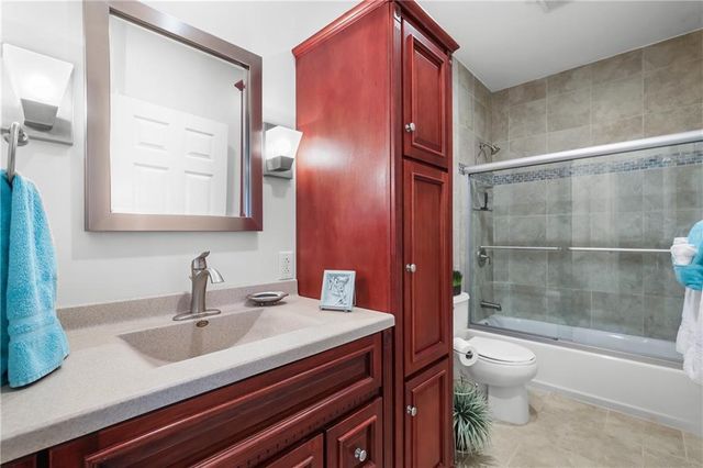 11575 S Bell Court Drive 103, Olathe, KS 66061