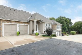 11575 S Bell Court Drive 103, Olathe, KS 66061