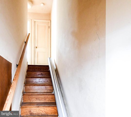 4313 F ST SE, Washington, DC 20019