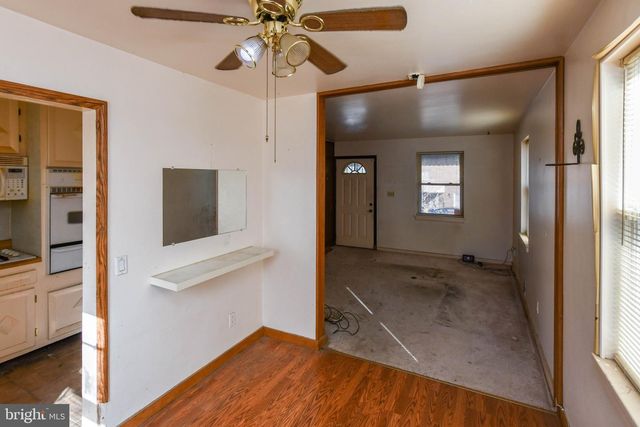 4313 F ST SE, Washington, DC 20019