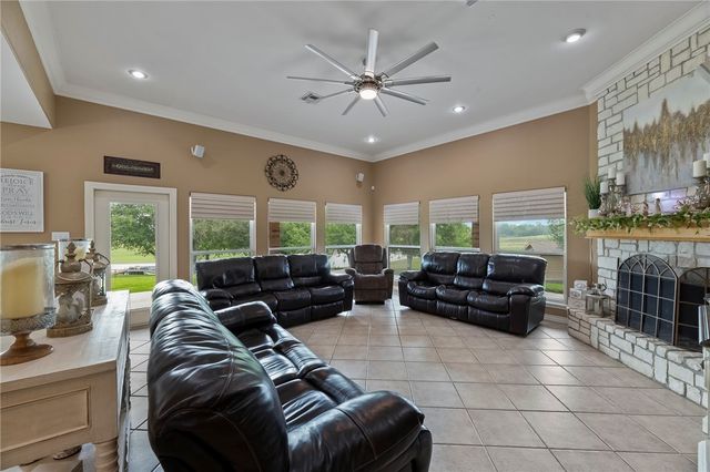 173 David, Sandia, TX 78383