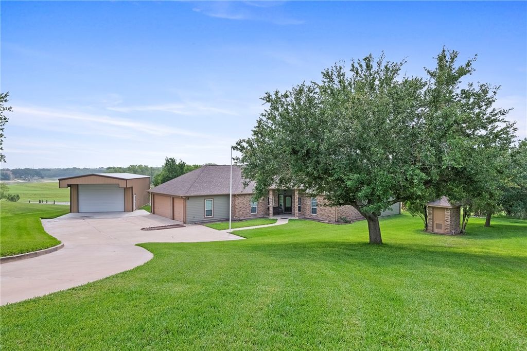 173 David, Sandia, TX 78383