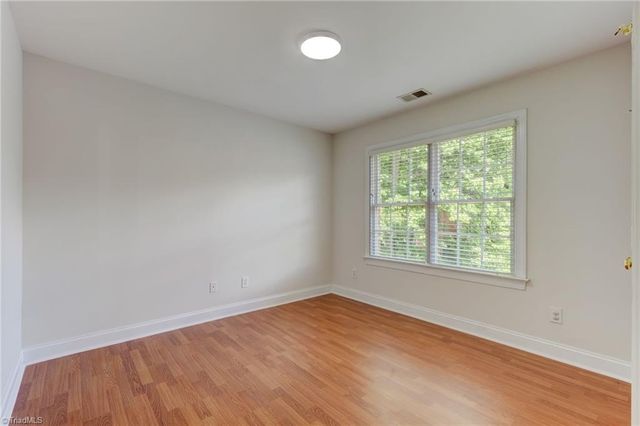 10 Dunlin Square, Greensboro, NC 27455