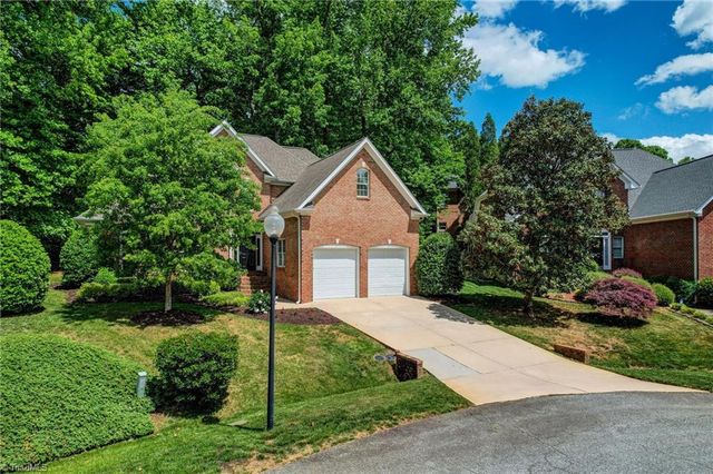 10 Dunlin Square, Greensboro, NC 27455