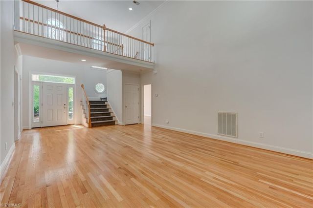 10 Dunlin Square, Greensboro, NC 27455