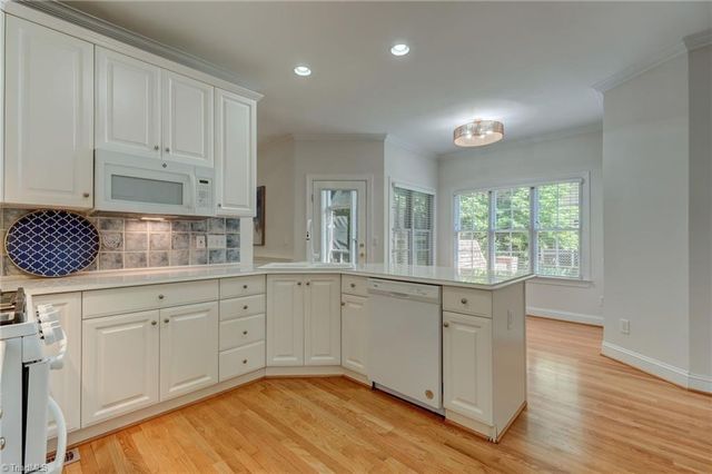10 Dunlin Square, Greensboro, NC 27455